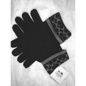 Coach gloves